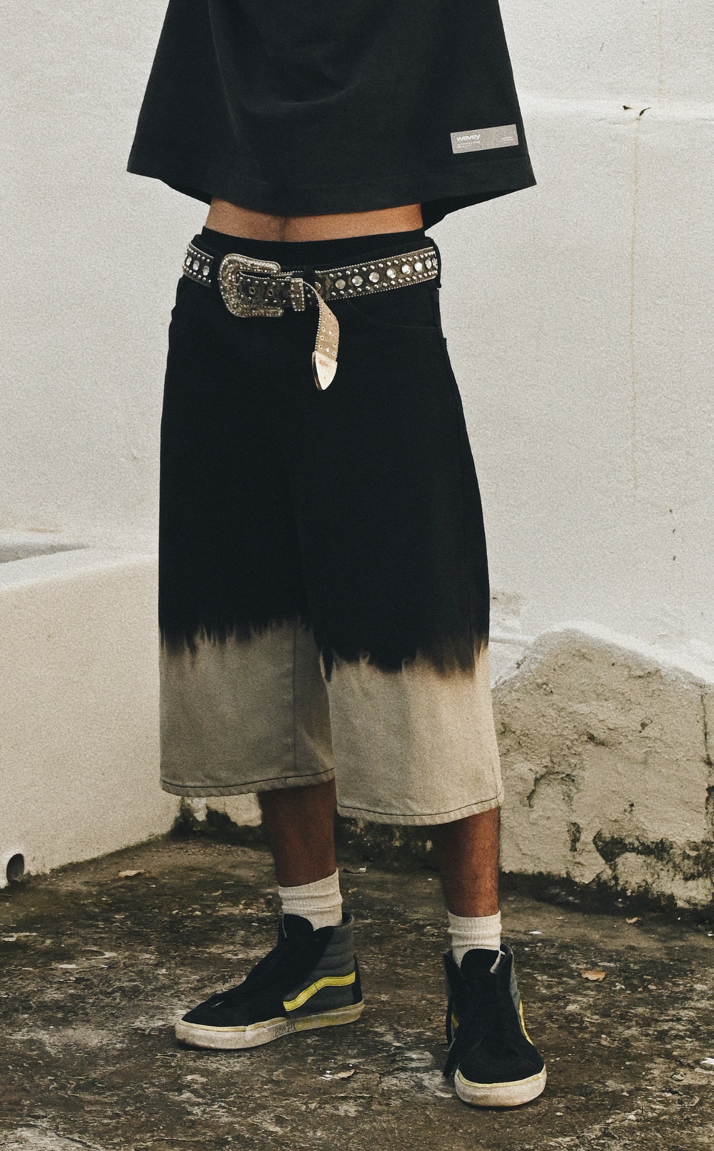 DENIM DIPPED SHORTS