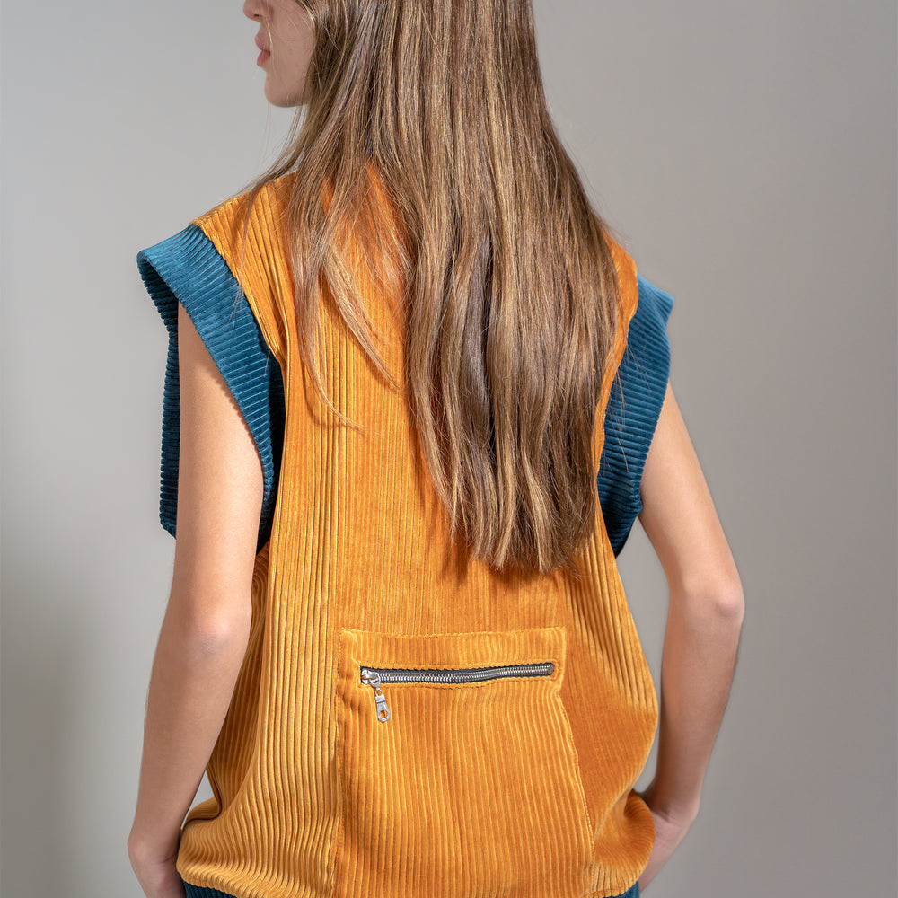VELOUR VEST